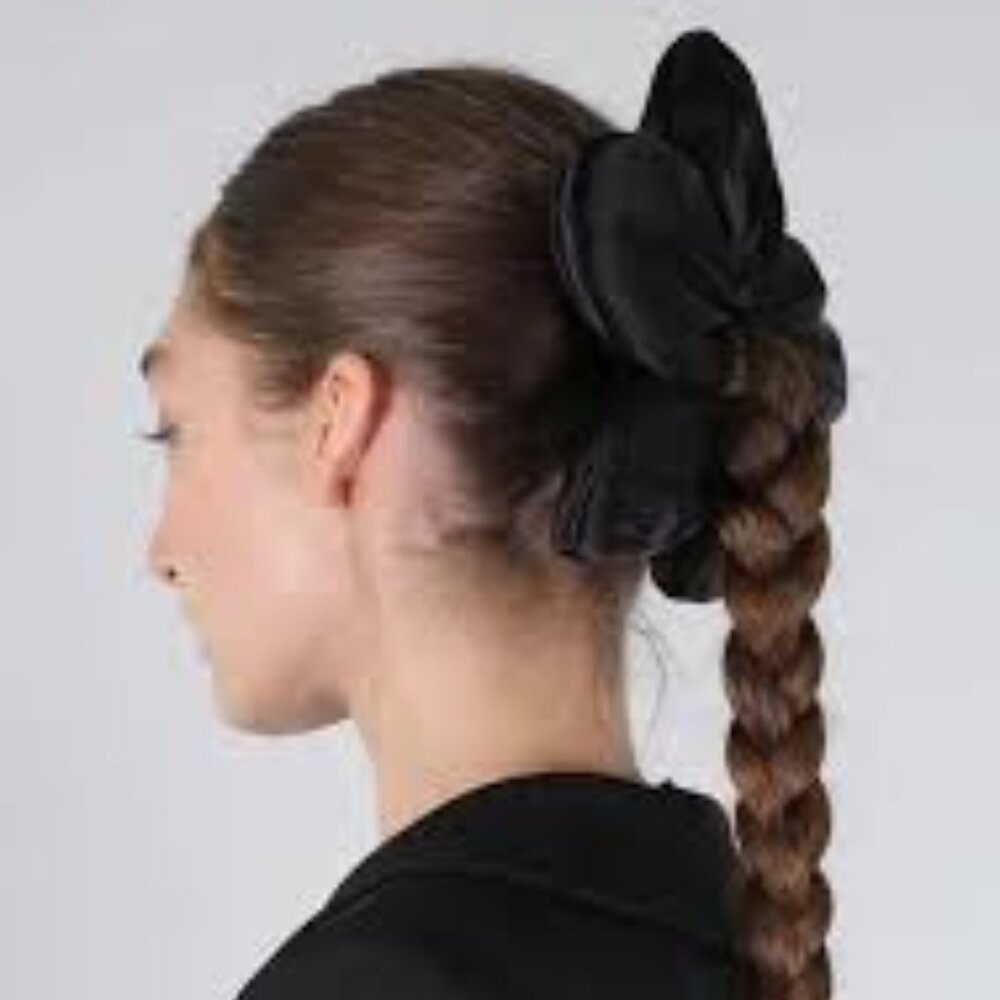 Sandy Liang Flower Power Scrunchie - Black
